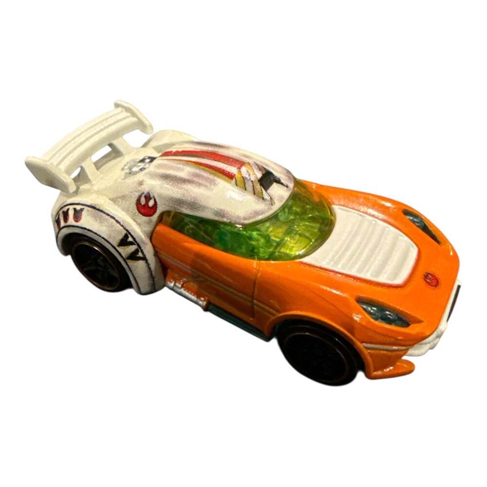 2014 Hot Wheels Star Wars Luke Skywalker Character Car Diecast